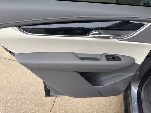 Certified 2024 Cadillac XT6 Premium Luxury w/ LPO, Floor Liner Package image 12