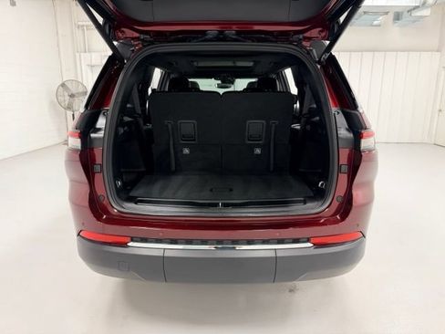 Used 2024 Jeep Grand Cherokee L Limited AWD/4WD image 29