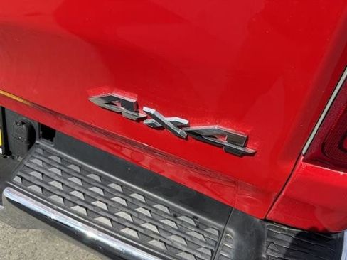 Used 2023 RAM 1500 Laramie image 12