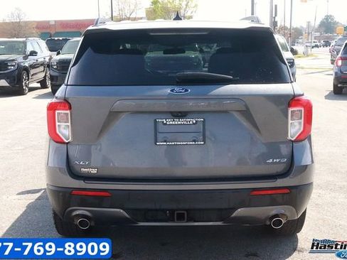 Certified 2022 Ford Explorer XLT w/ Equipment Group 202A image 6