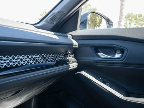 Used 2024 Honda Accord Sport image 21