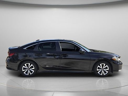 Certified 2025 Honda Civic LX image 3