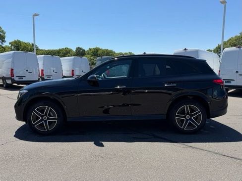 Used 2026 Mercedes-Benz GLC 300 4MATIC image 4
