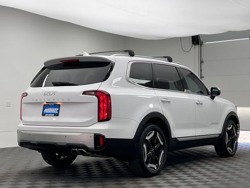 Used 2024 Kia Telluride S FWD image 8