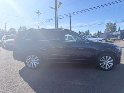 Used 2016 Volvo XC90 T6 Momentum w/ Momentum Plus Package AWD/4WD image 5