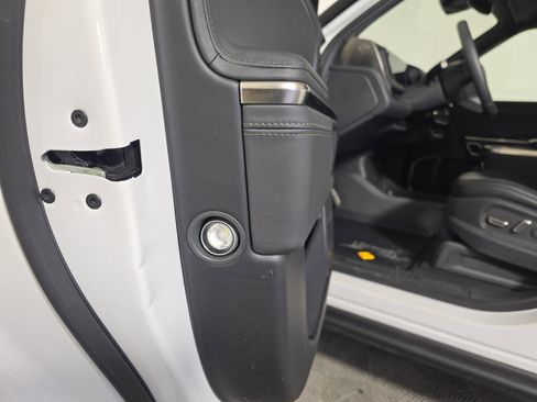 Used 2023 Rivian R1S Adventure image 32