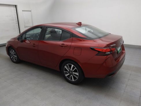 Used 2021 Nissan Versa SV FWD image 3
