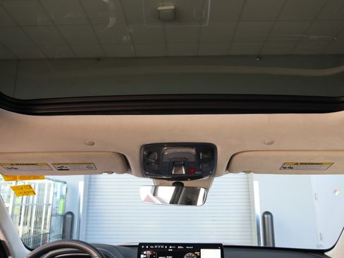 Used 2024 Genesis GV80 3.5T Prestige Signature image 32