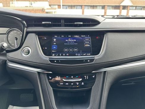 Certified 2022 Cadillac XT5 Premium Luxury FWD image 71