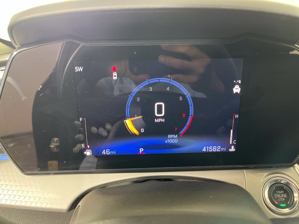Used 2025 Chevrolet Trax LT FWD image 29