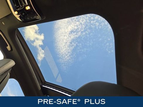 Used 2023 Mercedes-Benz GLC 300 4MATIC image 17