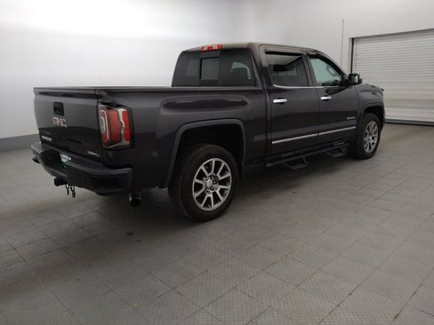Used 2016 GMC Sierra 1500 Denali w/ Enhanced Driver Alert Package AWD/4WD image 10