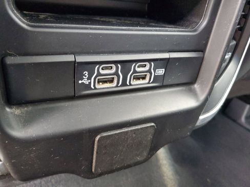 Used 2019 RAM 1500 Big Horn AWD/4WD image 33