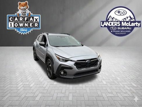 Used 2024 Subaru Crosstrek 2.5i Limited w/ Crosstrek Mirror Package image 3