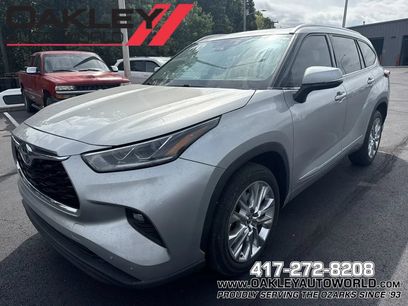 Used 2023 Toyota Highlander Limited