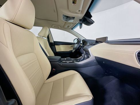 Used 2018 Lexus NX 300 FWD image 33