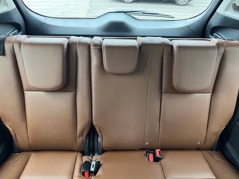 Used 2025 Subaru Ascent Touring AWD/4WD image 28