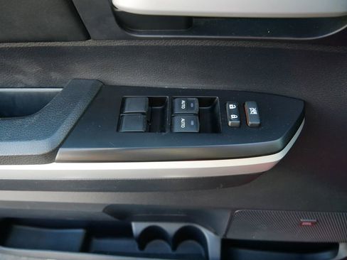 Certified 2016 Toyota Tundra Limited image 17