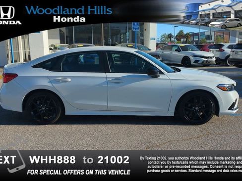 Used 2023 Honda Civic Sport image 4