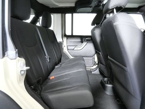 Used 2018 Jeep Wrangler Unlimited Sport S AWD/4WD image 13