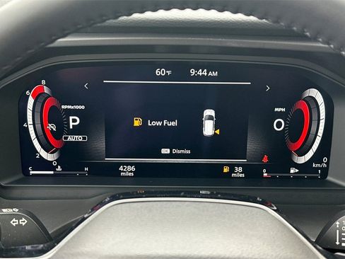 Used 2025 Nissan Rogue SL image 30