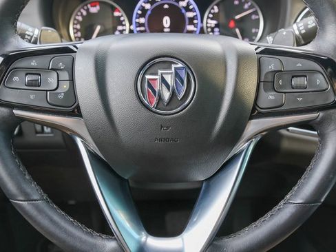 Used 2022 Buick Enclave Avenir w/ Avenir Technology Package image 31