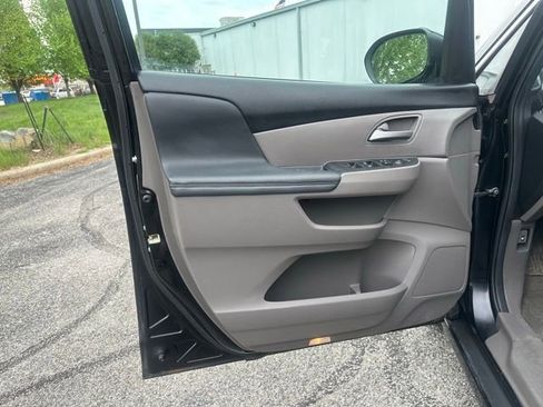 Used 2014 Honda Odyssey EX image 11