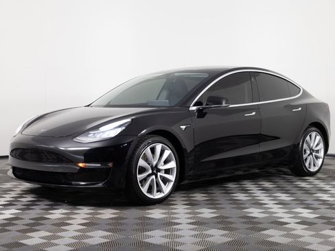 Used 2019 Tesla Model 3 Long Range image 1