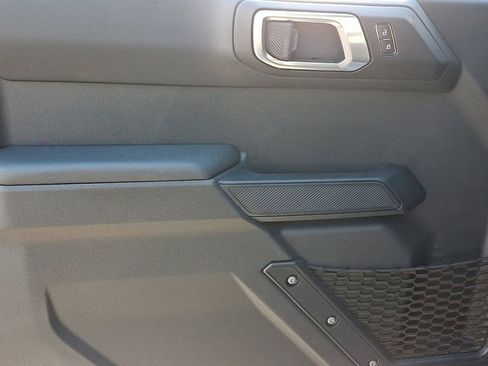 New 2025 Ford Bronco 4-Door image 8