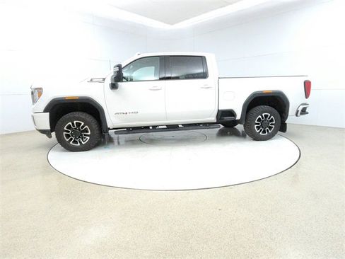 Used 2020 GMC Sierra 2500 AT4 image 4