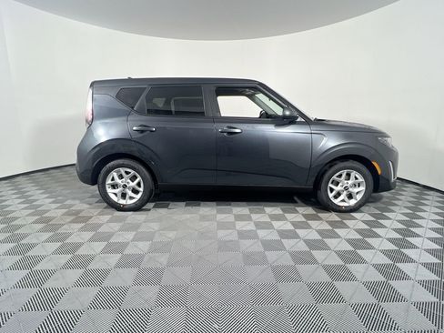 New 2025 Kia Soul LX image 2