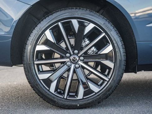 New 2026 Volvo XC60 B5 Ultra w/ Protection Package Premier image 18