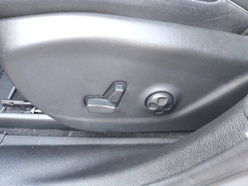 Used 2021 Jeep Cherokee Limited w/ Elite Package image 12