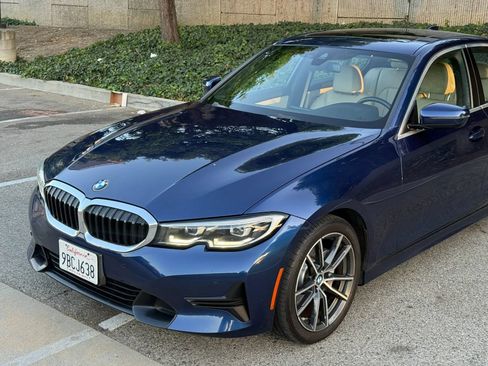 Used 2019 BMW 330i Sedan w/ Convenience Package RWD image 9