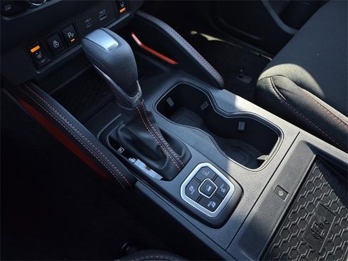 New 2026 Nissan Frontier PRO-4X w/ Pro-4x Convenience Package image 19