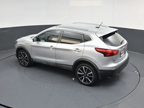 Used 2017 Nissan Rogue Sport SL image 39