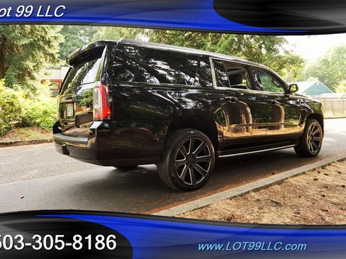 Used 2018 GMC Yukon XL SLT w/ Open Road Package image 11