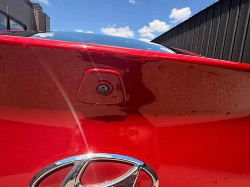Used 2019 Hyundai Elantra SE FWD image 20