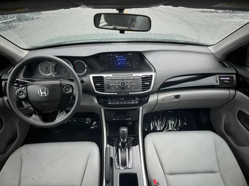 Used 2016 Honda Accord LX image 11