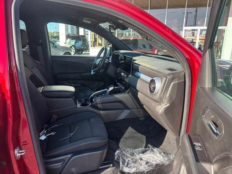 Used 2023 Chevrolet Colorado LT w/ LT Convenience Package II AWD/4WD image 12