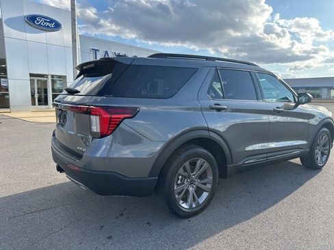 New 2026 Ford Explorer Active w/ Active Comfort Package image 19