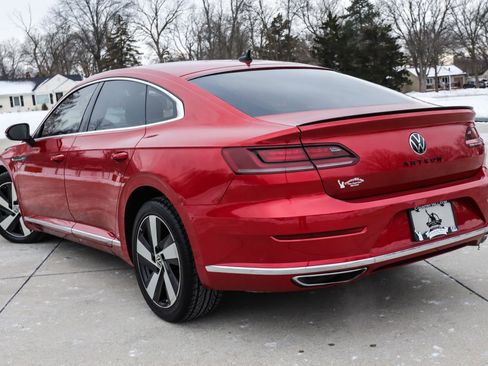 Used 2021 Volkswagen Arteon SE w/ Arteon MDO Package image 16