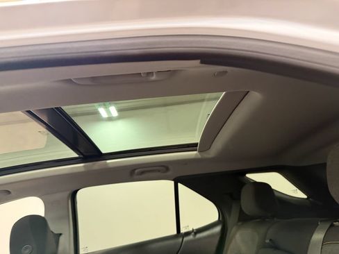 Used 2023 Chevrolet Equinox LT AWD/4WD image 52