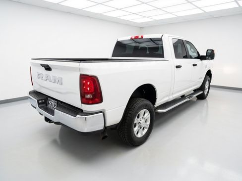 Used 2025 RAM 2500 Big Horn AWD/4WD image 4