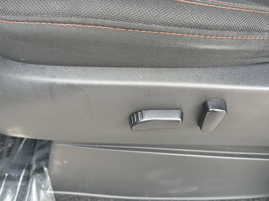 Certified 2022 Nissan Frontier Pro-X RWD image 14