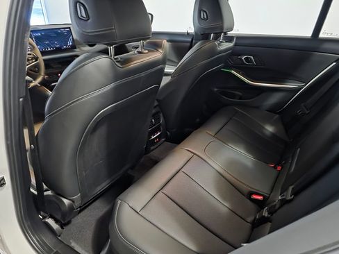 Used 2025 BMW 330i xDrive Sedan image 16