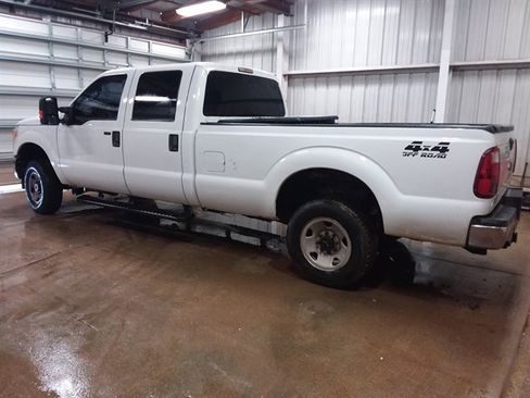 Used 2015 Ford F250 XLT w/ XLT Interior Package image 5