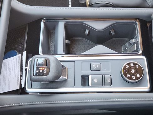 New 2026 Nissan Pathfinder SL image 19