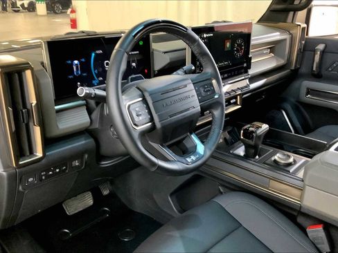 Used 2024 GMC Hummer EV 3X image 17