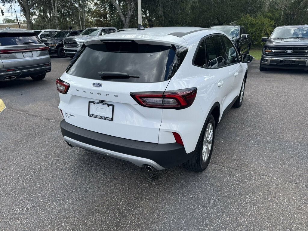 Used 2026 Ford Escape Active FWD image 10